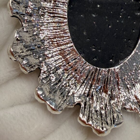 Black and blue cameo brooch with rhinestones - Picture 3 of 4